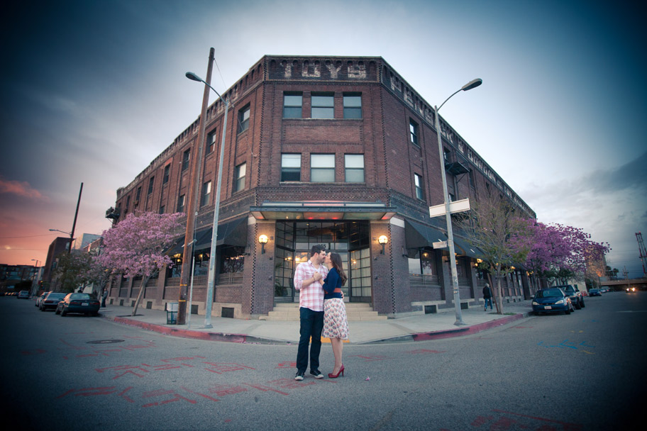 Downtown_LA_Engagement_session_ideas_012